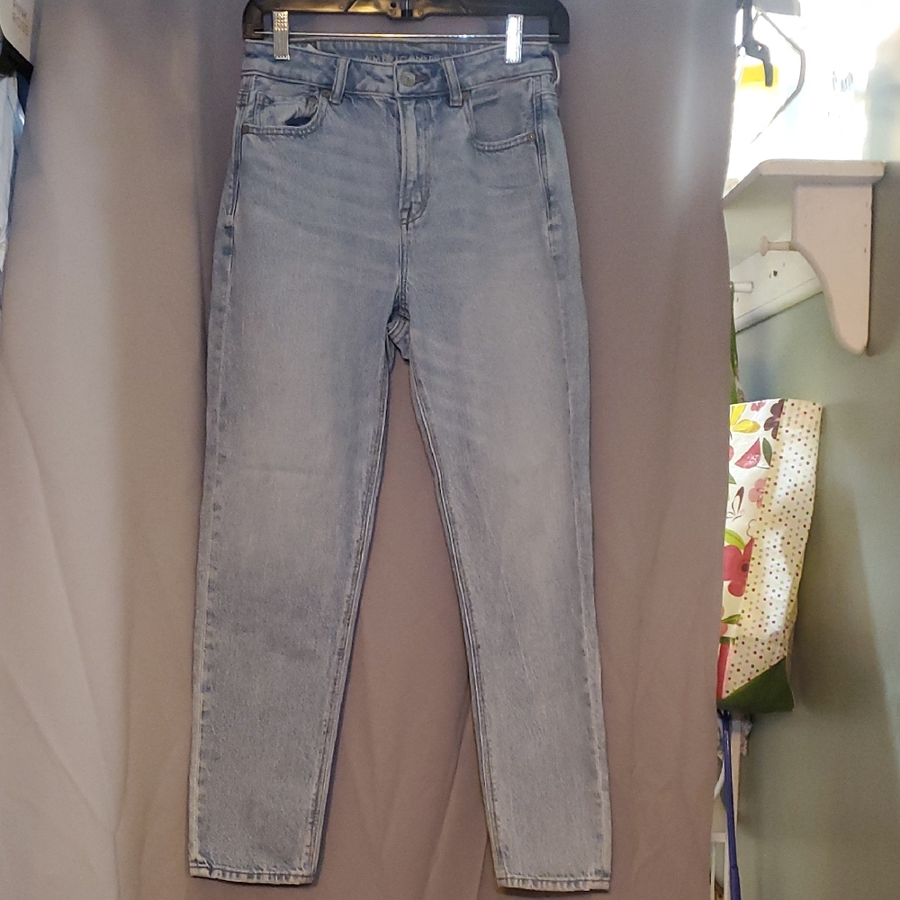American Eagle Outfitters Jeans Gently Used, Small Stain, Good Condition